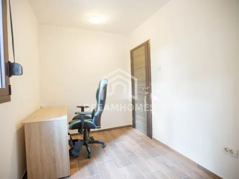 Izdavanje, poslovni prostor, 80m², Blok 5, Podgorica - image 6