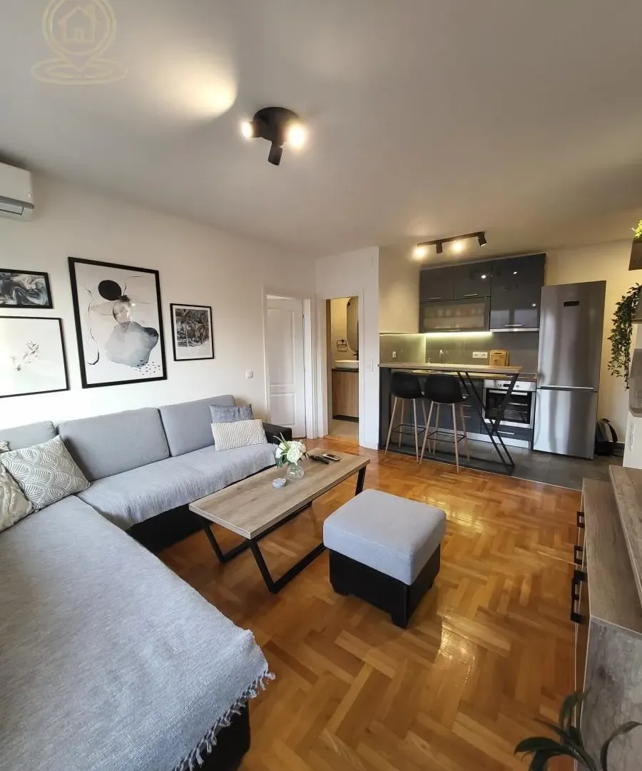 Izdavanje, jednosoban stan, 40m², Niš, Srbija