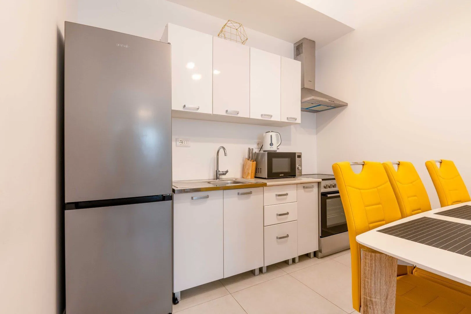 Prodaja, jednosoban stan, 65m², Centar, Bar