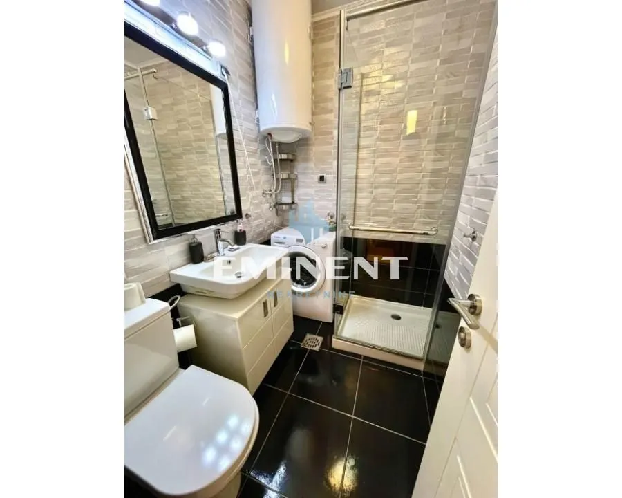 Izdavanje, dvosoban stan, 50m², Južni Bulevar, Vračar Sve Podlokacije