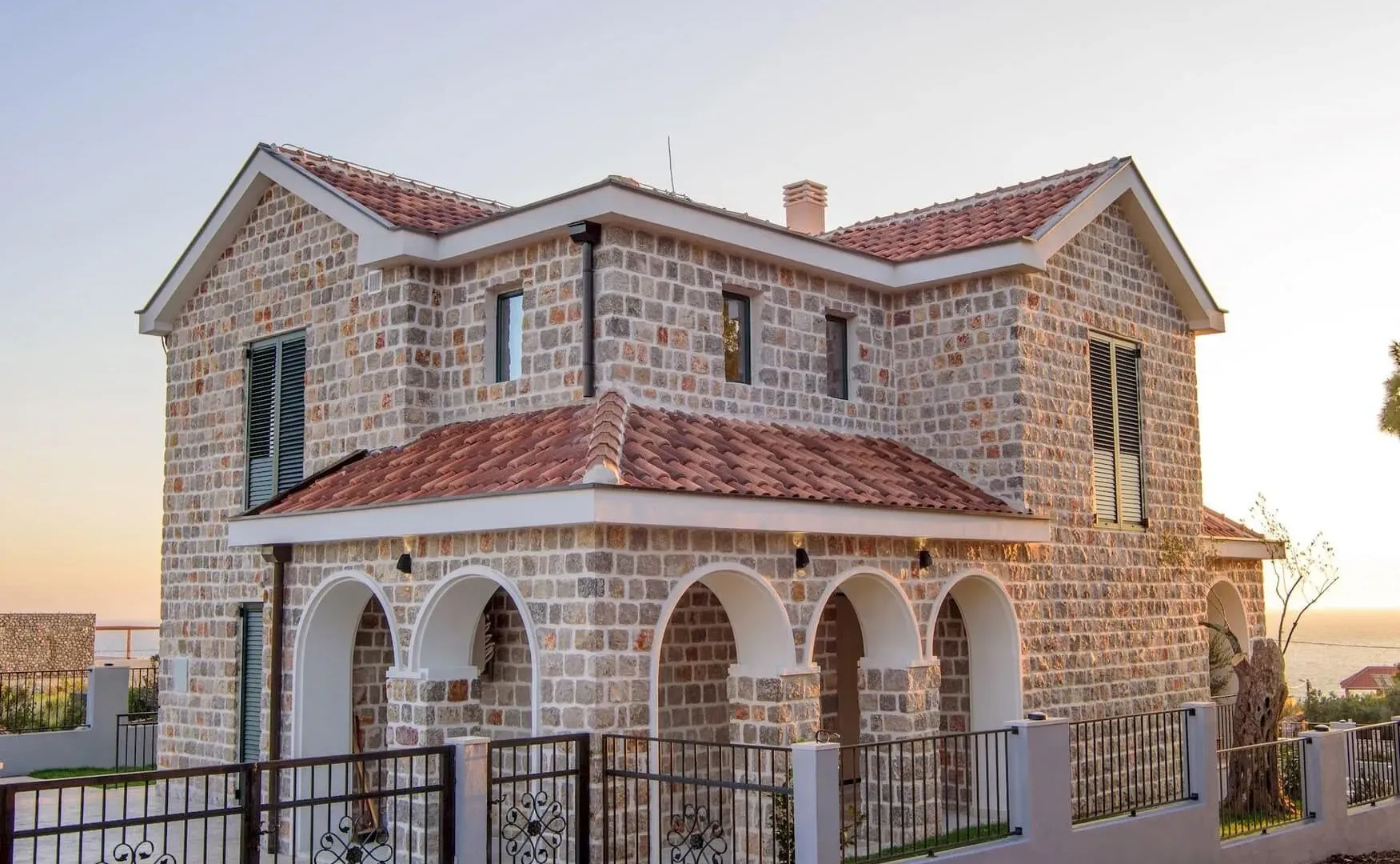 Sale, house, 320m², Kotor, Crna Gora