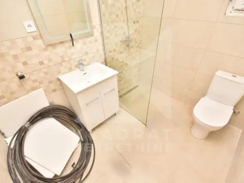 Rent, office space, 52m², Ibričevina, Podgorica - image 8