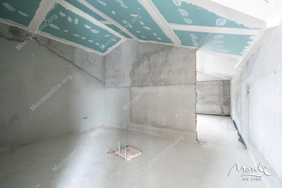 Prodaja, trosoban stan, 236m², Tivat, Crna Gora