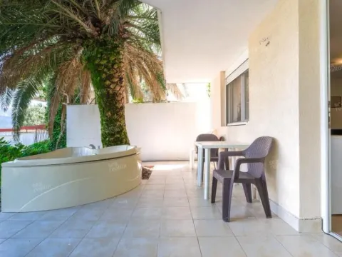 Prodaja, kuća, 200m², Krašići, Tivat - image 11