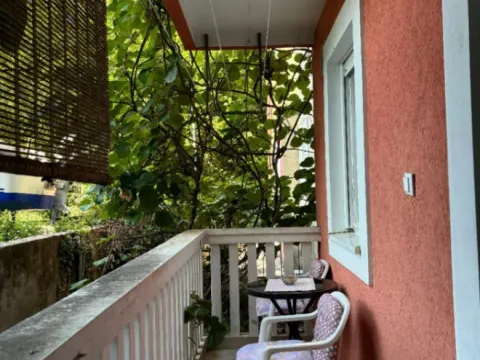 Izdavanje, garsonjera, 30m², Topla, Herceg Novi - image 10