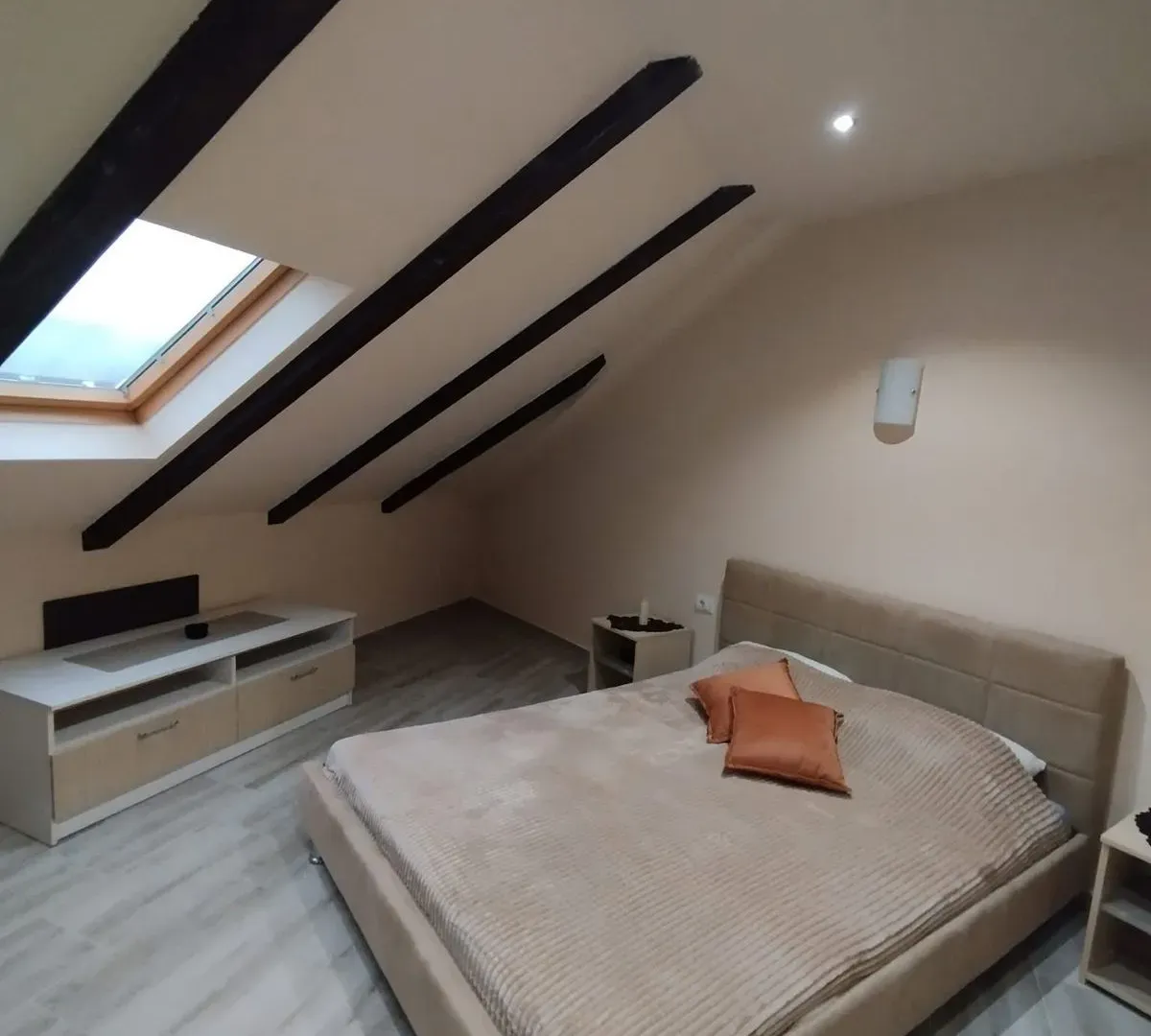 Rent, two bedroom apartment, 77m², Centar, Tivat