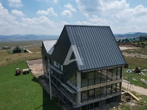 Prodaja, jednosoban stan, 33m², Žabljak, Crna Gora - image 13