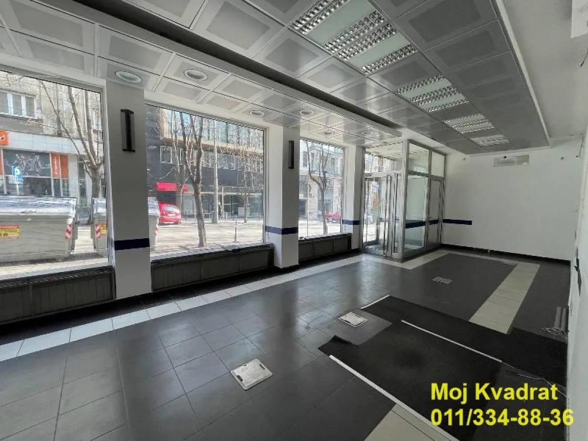 Izdavanje, poslovni prostor, 130m², Vračar Centar, Vračar Sve Podlokacije