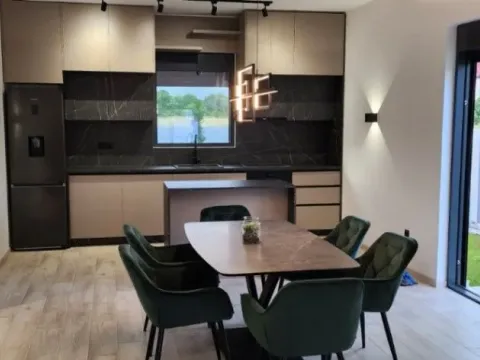 Sale, house, 154m², Dahna, Podgorica - image 4