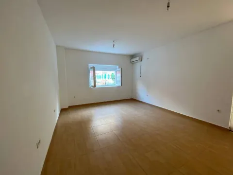 Sale, office space, 27m², Gorica C, Podgorica - image 5