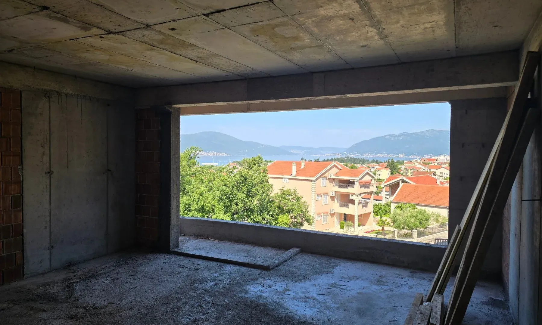 Prodaja, dvosoban stan, 57m², Mrčevac, Tivat