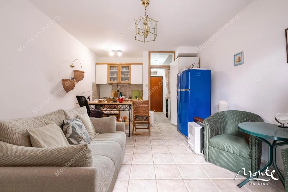 Prodaja, dvosoban stan, 44m², Ljuta, Kotor