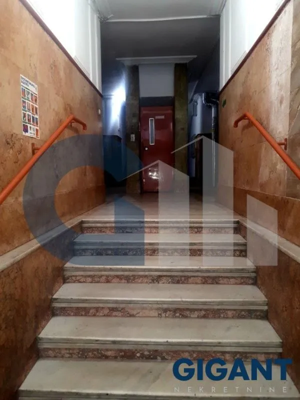 Izdavanje, dvosoban stan, 44m², Stari Grad, Beograd