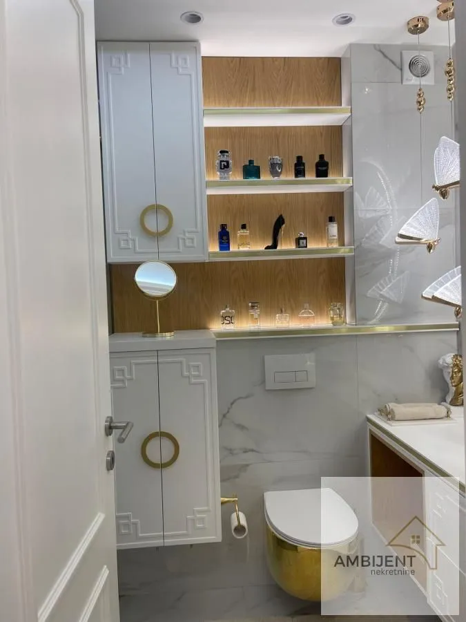 Sale, four bedroom apartment, 175m², Savski Venac, Beograd