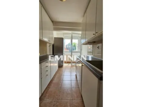 Izdavanje, trosoban stan, 83m², Vračar Hram, Vračar Sve Podlokacije - image 13