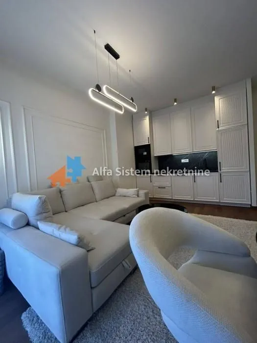 Izdavanje, dvosoban stan, 50m², Stari Grad, Beograd