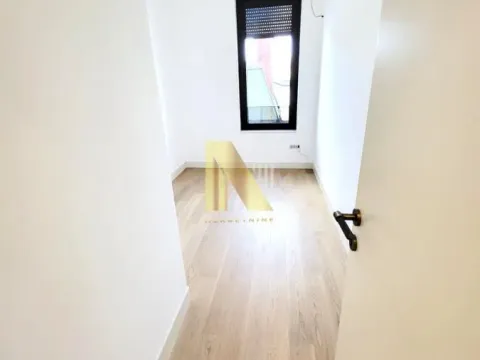 Izdavanje, poslovni prostor, 88m², Bulevar Evrope, Novi Sad Sve Podlokacije - image 10