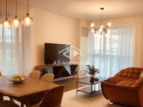 Izdavanje, trosoban stan, 104m², Savski Venac, Beograd - image 2