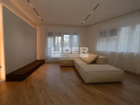Sale, three bedroom apartment, 116m², Stari Grad, Beograd