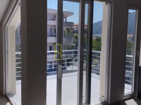 Prodaja, dvosoban stan, 84m², Herceg Novi, Crna Gora - image 8