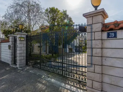 Izdavanje, kuća, 370m², Zabjelo, Podgorica - image 4