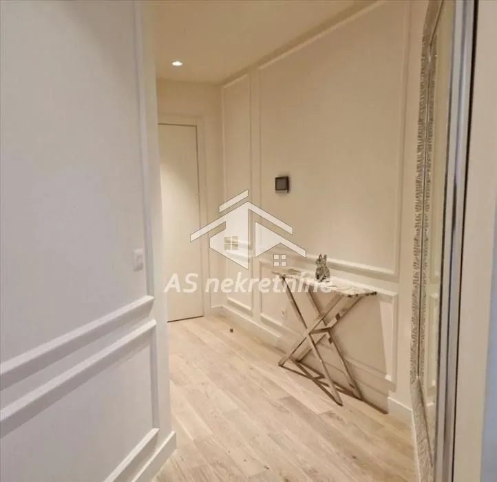 Rent, four bedroom apartment, 109m², Savski Venac, Beograd