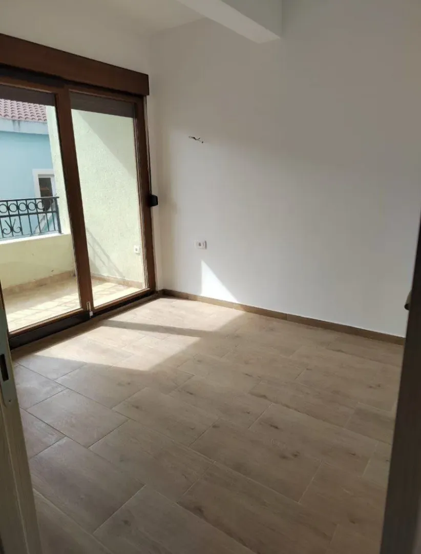 Sale, one bedroom apartment, 40m², Podmaine, Budva