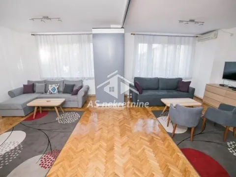 Izdavanje, trosoban stan, 97m², Stari Grad, Beograd - image 3