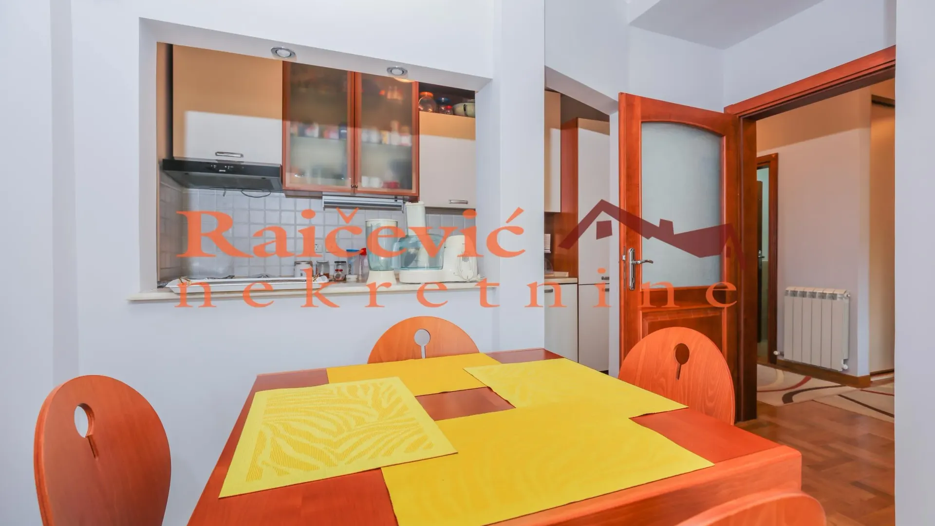 Prodaja, četvorosoban stan, 86m², Voždovac, Voždovac Sve Podlokacije