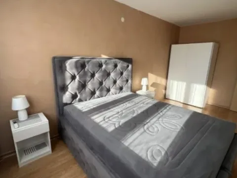 Izdavanje, dvosoban stan, 70m², Centar, Bar - image 7