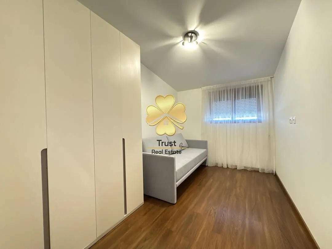 Rent, four bedroom apartment, 130m², Master Kvart, Podgorica