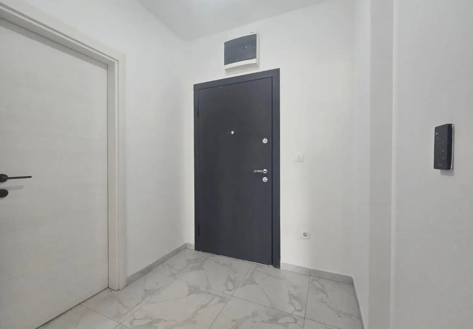 Prodaja, jednosoban stan, 43m², Stari Aerodrom, Podgorica