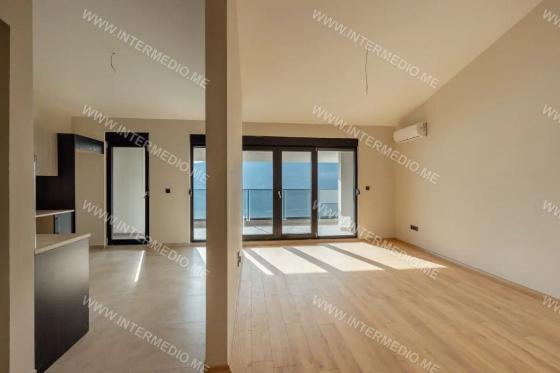 Prodaja, dvosoban stan, 87m², Topla, Herceg Novi