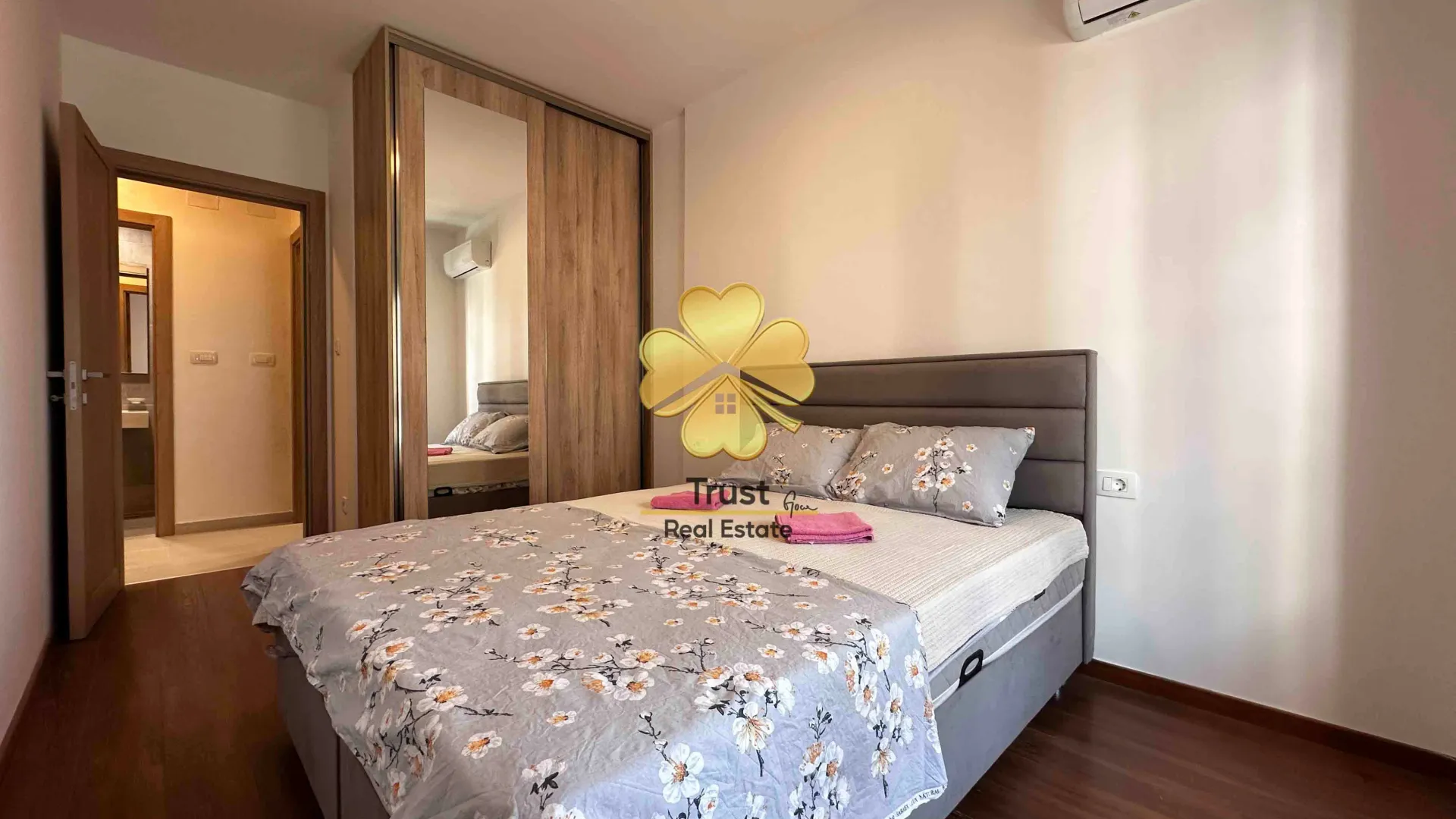 Rent, two bedroom apartment, 72m², Master Kvart, Podgorica