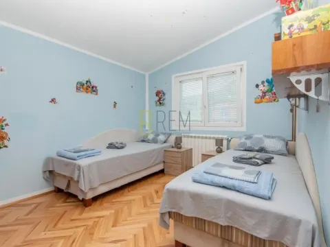 Sale, house, 340m², Bar, Crna Gora - image 16