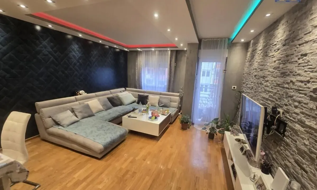 Prodaja, dvosoban stan, 57m², Nova Detelinara, Novi Sad Sve Podlokacije