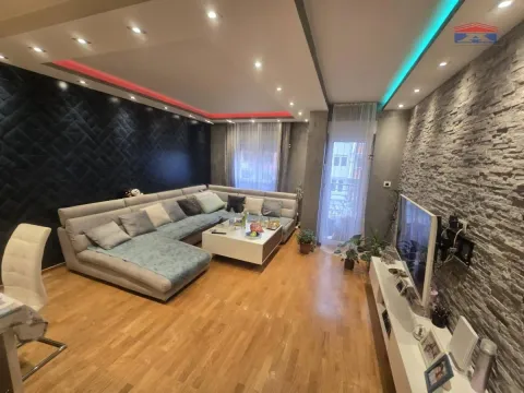 Prodaja, dvosoban stan, 57m², Nova Detelinara, Novi Sad Sve Podlokacije - image 1