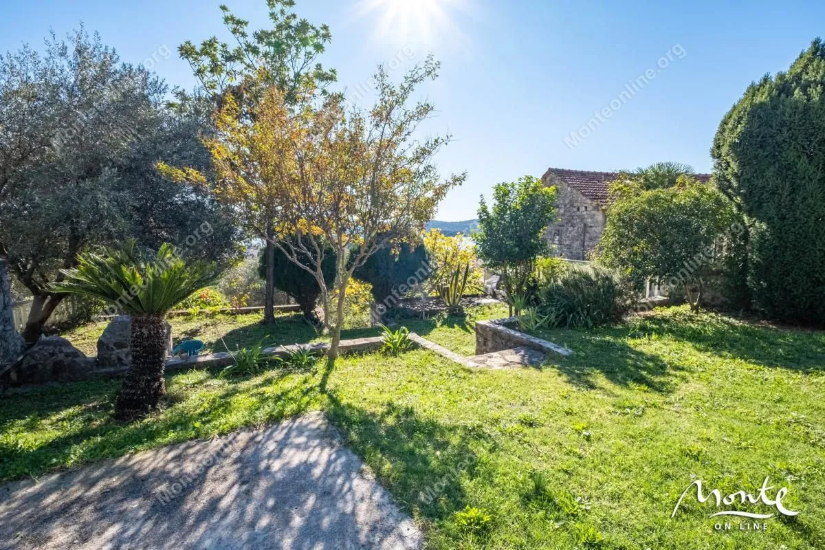 Prodaja, kuća, 153m², Tivat, Crna Gora