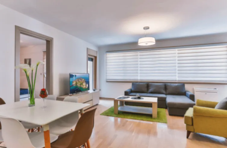 Izdavanje, dvosoban stan, 74m², Budva, Crna Gora