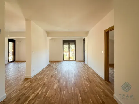 Sale, three bedroom apartment, 112m², Cetinje, Crna Gora - image 5