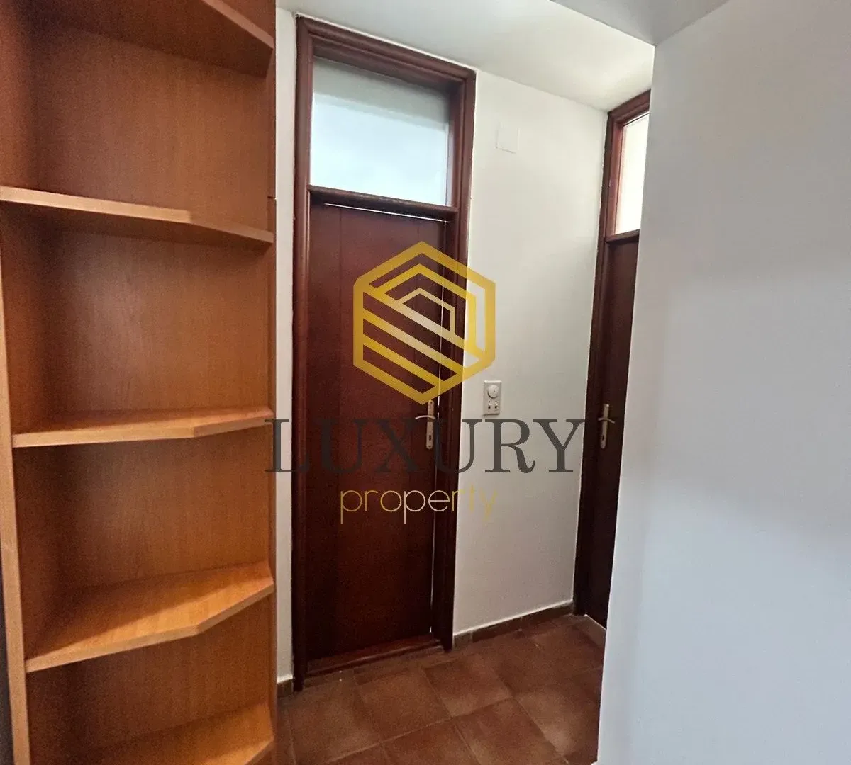 Rent, three bedroom apartment, 120m², Pobrežje, Podgorica