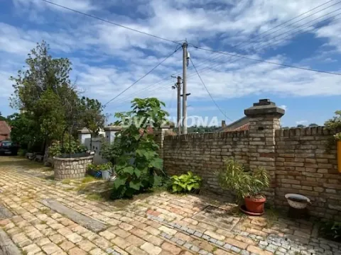 Sale, hospitality venue, 630m², Stari Slankamen, Inđija - image 32