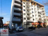 Izdavanje, poslovni prostor, 30m², Centar, Kragujevac