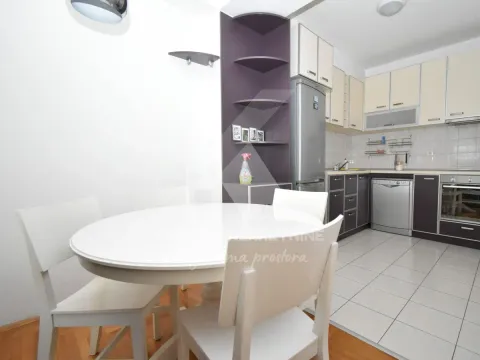 Rent, one bedroom apartment, 51m², City Kvart, Podgorica - image 4