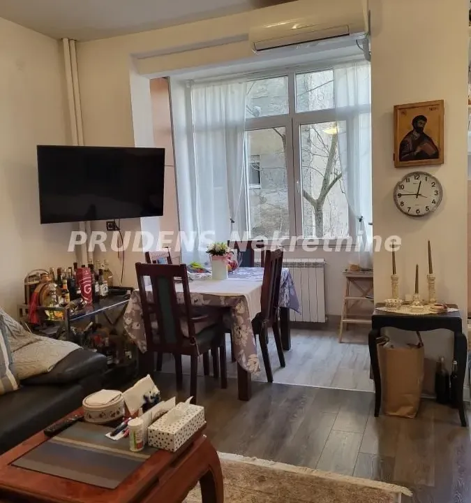 Prodaja, trosoban stan, 73m², Palilulska Pijaca, Palilula Sve Podlokacije