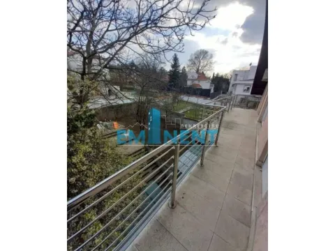 Izdavanje, četvorosoban stan, 120m², Senjak, Beograd - image 17
