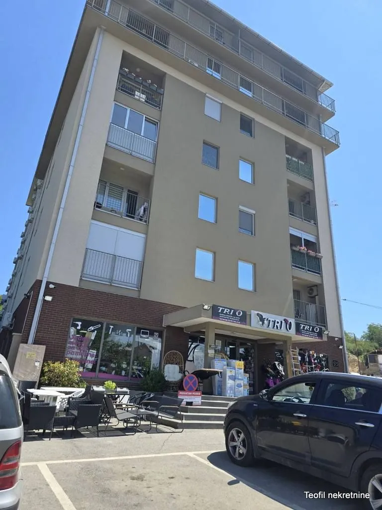 Izdavanje, dvosoban stan, 44m², Zvezdara, Zvezdara Sve Podlokacije