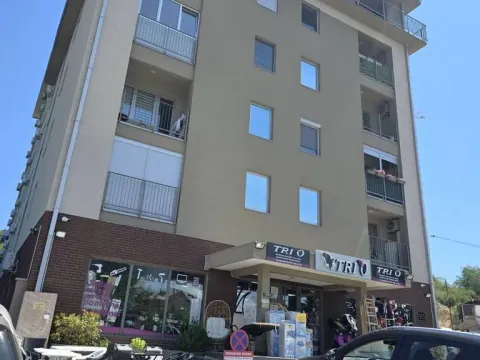 Izdavanje, dvosoban stan, 44m², Zvezdara, Zvezdara Sve Podlokacije - image 17