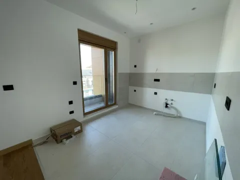 Prodaja, jednosoban stan, 123m², Adamovićevo Naselje, Novi Sad Sve Podlokacije - image 3