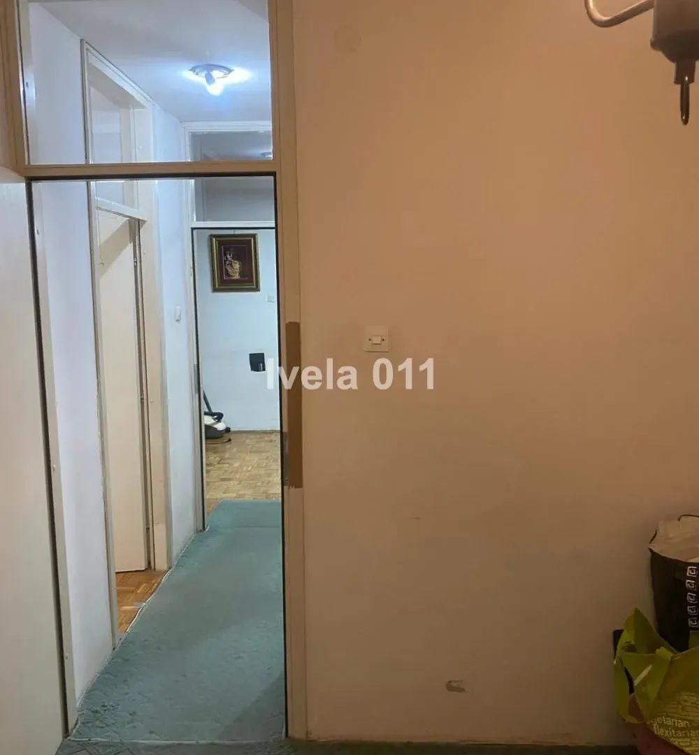 Prodaja, dvosoban stan, 70m², Brace Jerković, Voždovac Sve Podlokacije
